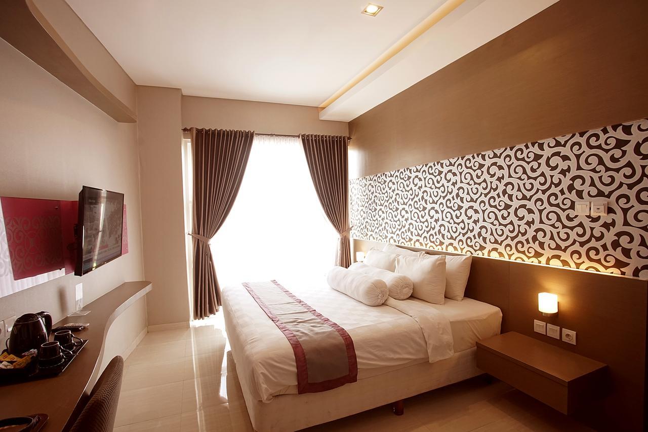 Viva Hotel Kediri, Azana Hotels Collection Kediri  Εξωτερικό φωτογραφία